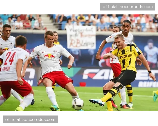 勒沃库森战术解析:如何通过高压逼抢遏制莱比锡的快速反击